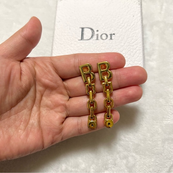 Authentic Balenciaga B Chain Earrings in GHW - Picture 9 of 10